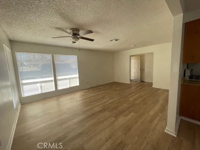 876 W Whittier Avenue 878, Hemet, CA 92543