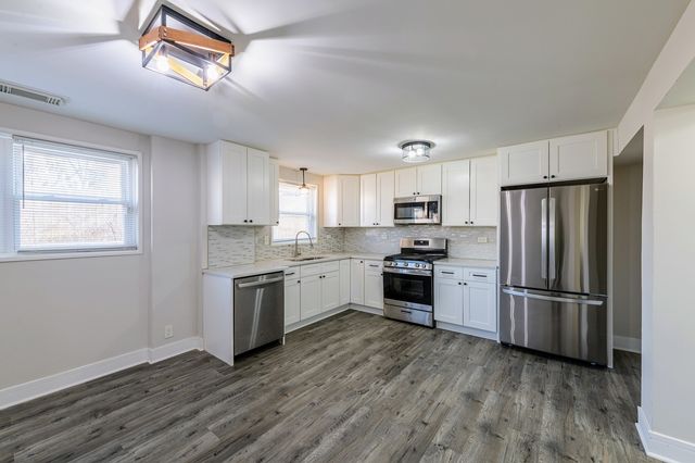 16039 Marian Drive, South Holland, IL 60473