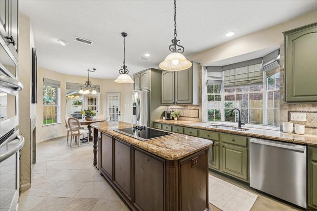 75 Stardust Place, The Woodlands, TX 77381