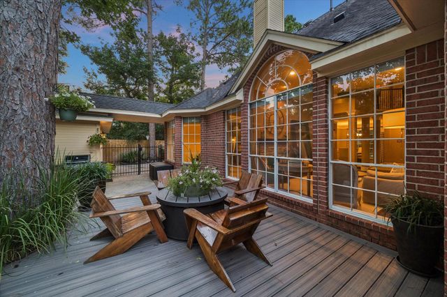 75 Stardust Place, The Woodlands, TX 77381