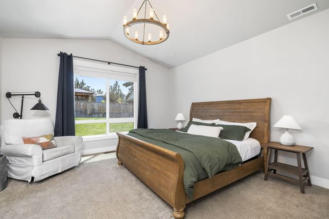 4176 SW Umatilla Avenue, Redmond, OR 97756