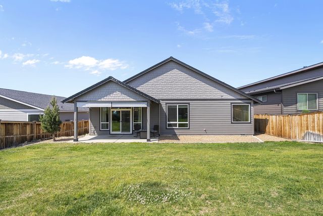 4176 SW Umatilla Avenue, Redmond, OR 97756