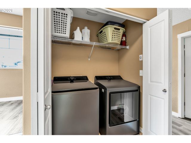 350 Nw 116TH Ave 101, Portland, OR 97229