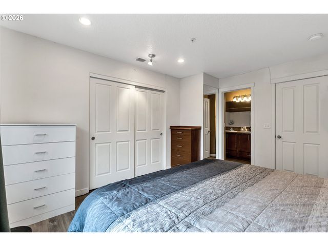 350 Nw 116TH Ave 101, Portland, OR 97229