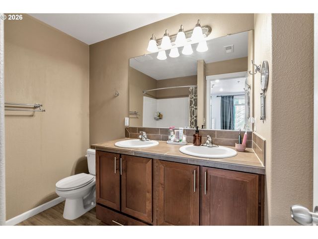 350 Nw 116TH Ave 101, Portland, OR 97229