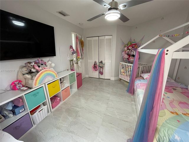 5544 NW 54th Cir, Coconut Creek, FL 33073