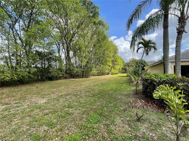 5544 NW 54th Cir, Coconut Creek, FL 33073