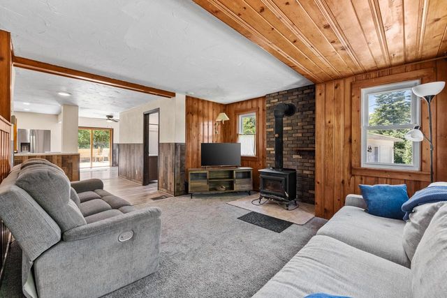3541 Circle DRIVE, Hubertus, WI 53033