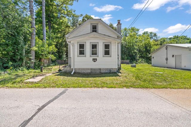 3541 Circle DRIVE, Hubertus, WI 53033