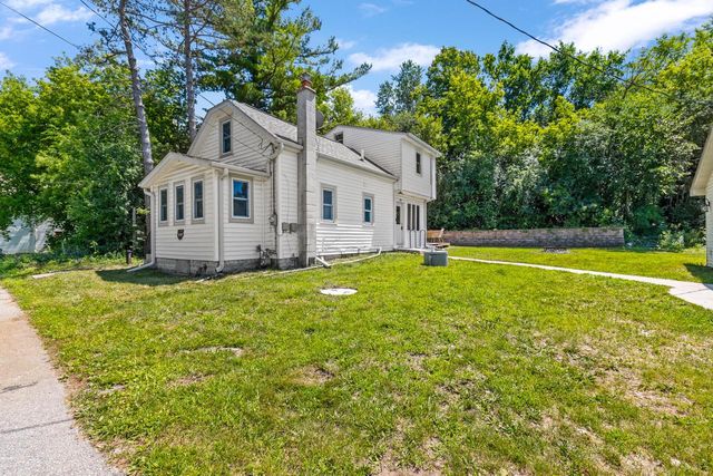 3541 Circle DRIVE, Hubertus, WI 53033