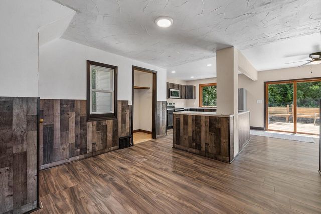 3541 Circle DRIVE, Hubertus, WI 53033
