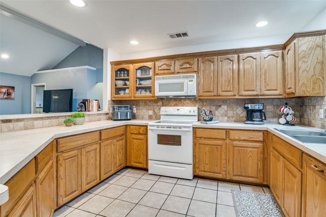 3294 FM 2649, Lone Oak, TX 75453