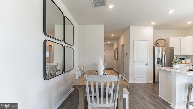 201 MAZZEO DR, Glassboro, NJ 08028