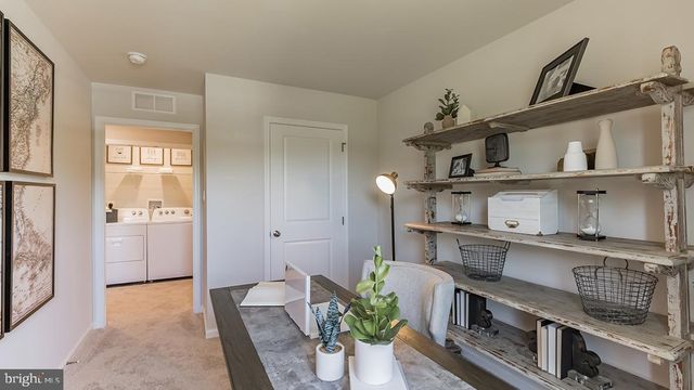 201 MAZZEO DR, Glassboro, NJ 08028