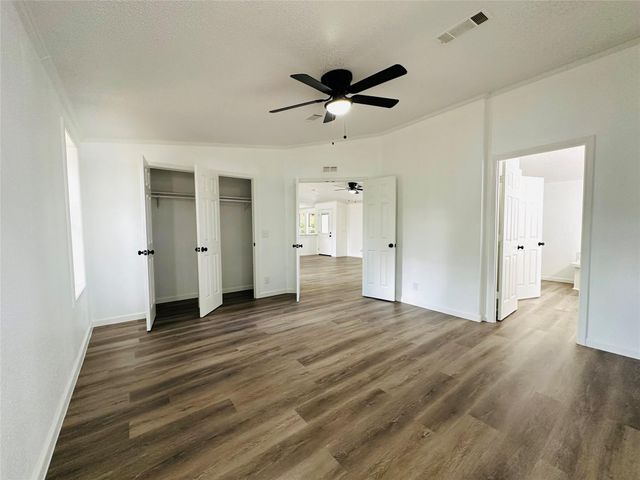 49 Parsons Valley, Conroe, TX 77303