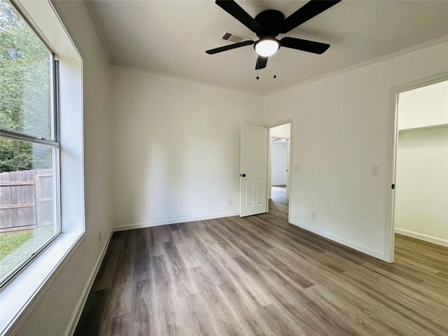 49 Parsons Valley, Conroe, TX 77303