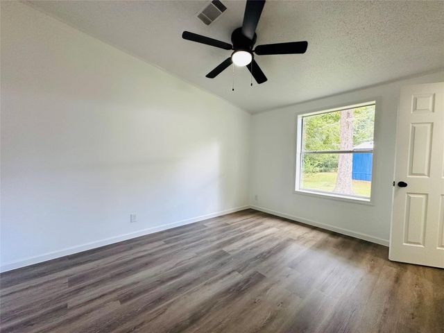 49 Parsons Valley, Conroe, TX 77303