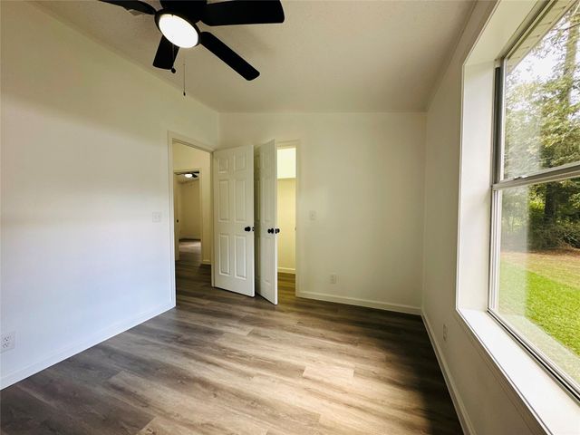 49 Parsons Valley, Conroe, TX 77303