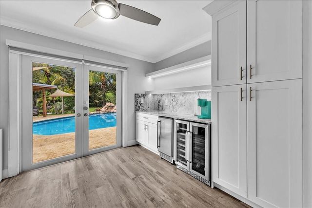 2931 SW 108th Way, Davie, FL 33328