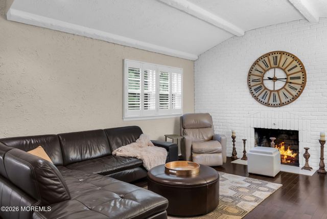 6 Hudson Bay Terrace, Marlboro, NJ 07746