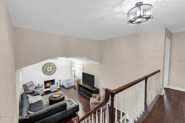 6 Hudson Bay Terrace, Marlboro, NJ 07746