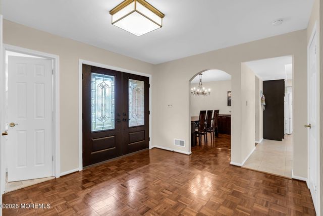 6 Hudson Bay Terrace, Marlboro, NJ 07746
