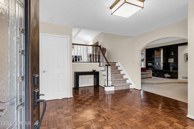 6 Hudson Bay Terrace, Marlboro, NJ 07746