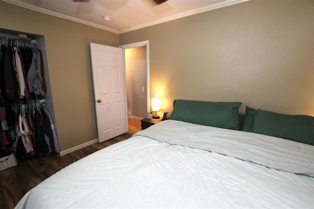 313 N Linden Avenue, Fremont, MI 49412