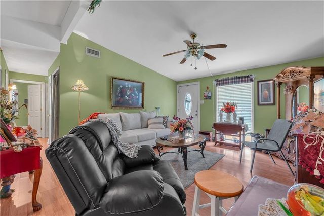 10581 Potter Tract Road, Grand Bay, AL 36541