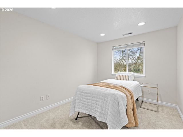 17620 Se 17TH Cir, Vancouver, WA 98683