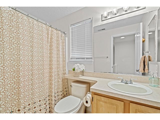 17620 Se 17TH Cir, Vancouver, WA 98683