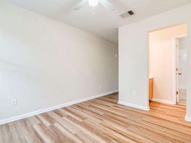 157 Maplewood S, Kyle, TX 78640