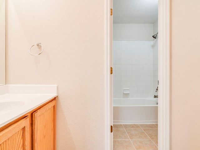 157 Maplewood S, Kyle, TX 78640