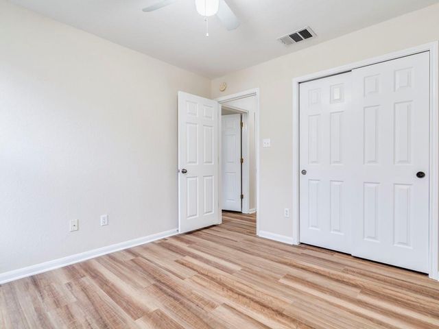 157 Maplewood S, Kyle, TX 78640
