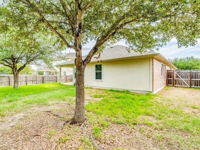 157 Maplewood S, Kyle, TX 78640