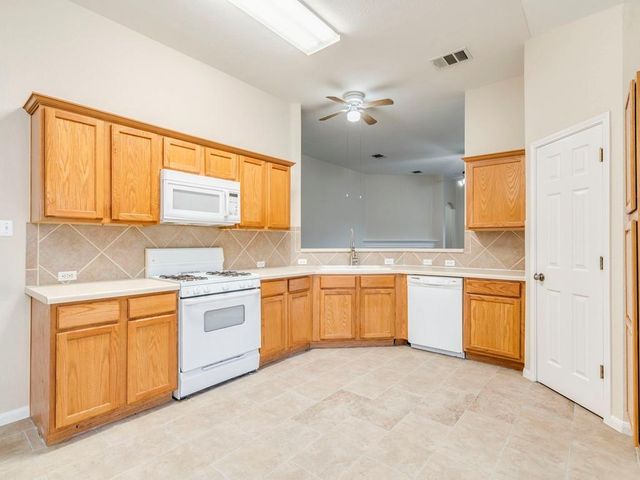 157 Maplewood S, Kyle, TX 78640