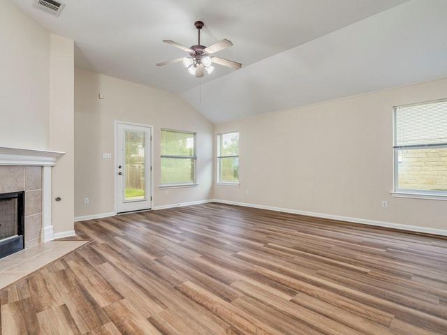 157 Maplewood S, Kyle, TX 78640