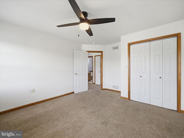 1420 MILLENNIUM DR, Chambersburg, PA 17202