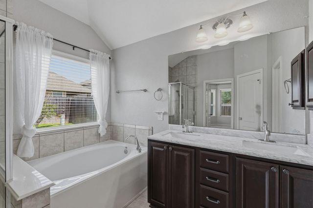 13203 Davenport Hills Lane, Humble, TX 77346