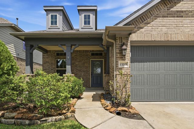 13203 Davenport Hills Lane, Humble, TX 77346