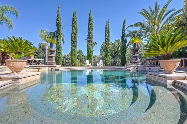 1721 Calabria Way, Roseville, CA 95747
