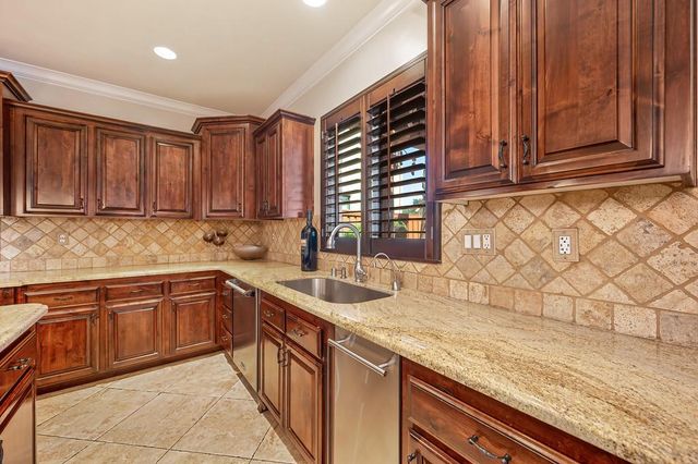1721 Calabria Way, Roseville, CA 95747