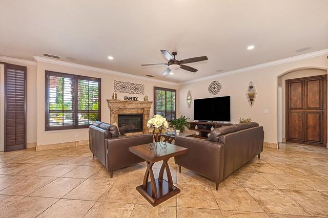 1721 Calabria Way, Roseville, CA 95747
