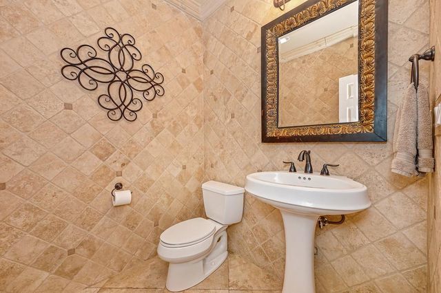 1721 Calabria Way, Roseville, CA 95747