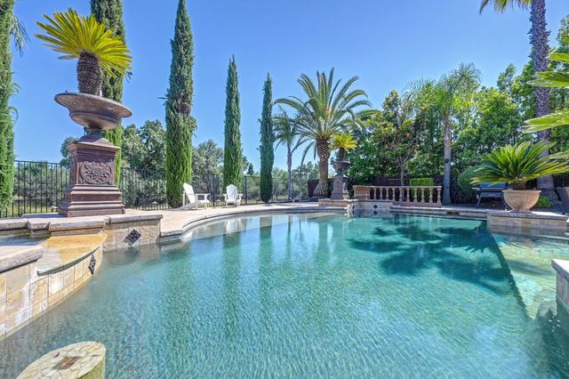 1721 Calabria Way, Roseville, CA 95747