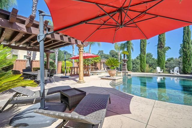1721 Calabria Way, Roseville, CA 95747