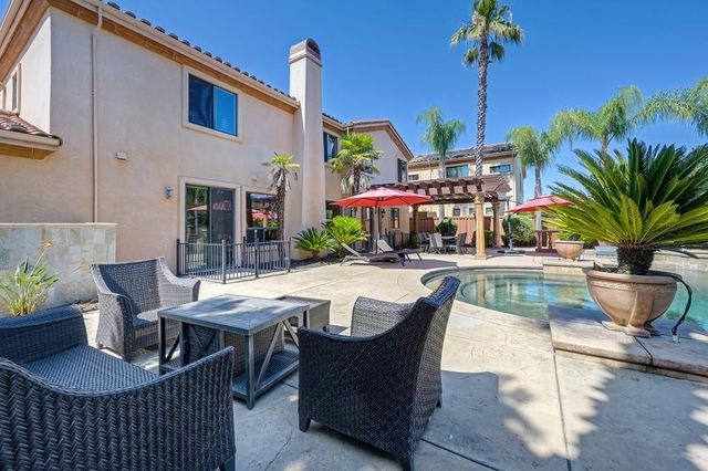 1721 Calabria Way, Roseville, CA 95747