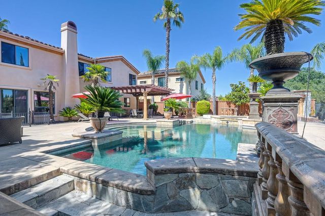 1721 Calabria Way, Roseville, CA 95747