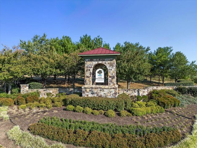 108 VICEROY WAY, Lake Frederick, VA 22630