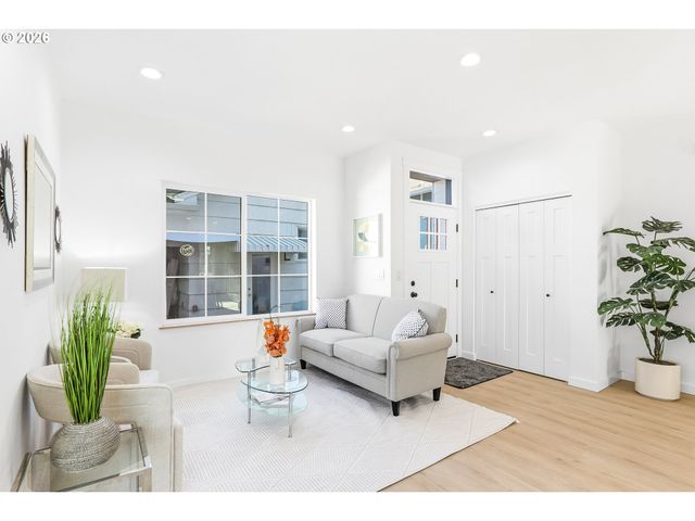 2636 Se Gladstone St, Portland, OR 97202